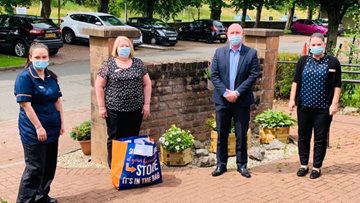 Lord Provost of Glasgow delivers pamper packs to Nitshill Road care home